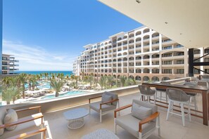 Outdoor dining - Paradise View Studio by the Ocean (San José del Cabo)