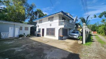 Vila, 3 quartos, para fumantes, piscina particular | Fachada