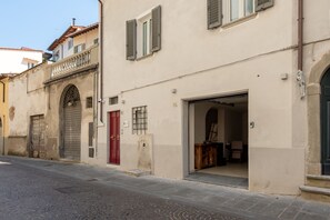 Exterior detail - Room 'Ricasoli' with Wi-Fi (Montevarchi)