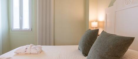 1 soverom, strykejern/-brett, wi-fi og sengetøy