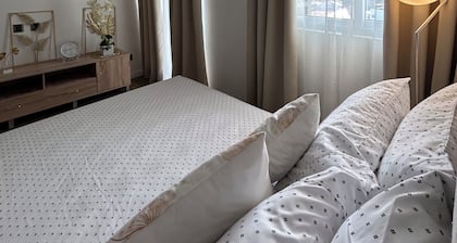Stylish Studio Hideaway, Talisay City, WiFi + AC