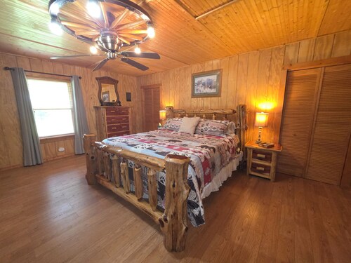 Charming 4-bedroom Country Home near Canton, TX