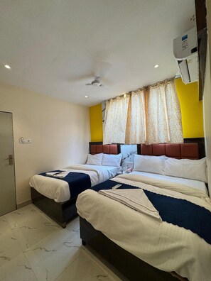 Double Room, City View | Free WiFi - Hotel Rishi Palace (Mumbai)