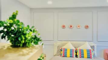 1 habitación, tabla de planchar con plancha, wifi y ropa de cama