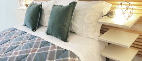 1 quarto, Wi-Fi de cortesia, roupa de cama