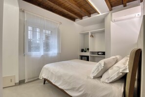 Standard Double Room, Garden View