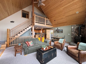 Smart TV, fireplace, computer monitors