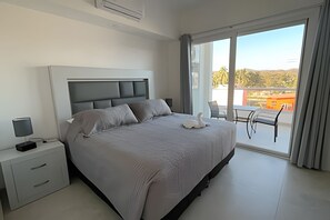 1 Schlafzimmer, Bügeleisen/Bügelbrett, Bettwäsche