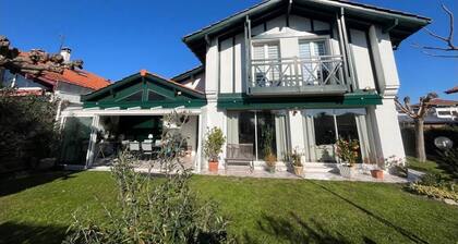Basque family home 5 minutes from the chambre d'Amour