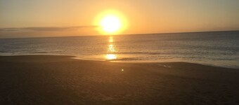 Rent House 200m from la perle beach