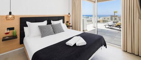 3 slaapkamers, een strijkplank/strijkijzer, wifi, beddengoed