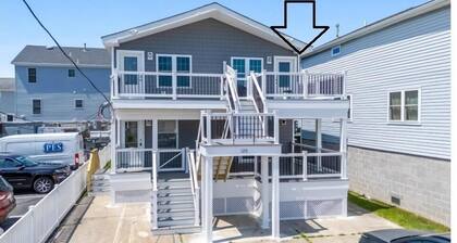 Brand new condo in North Wildwood-close to restaurants/bars!