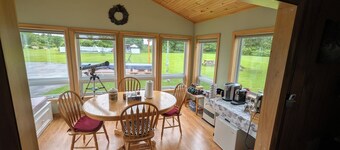 Time for fall colors! 2BR Country House property, dog friendly with a hot tub!