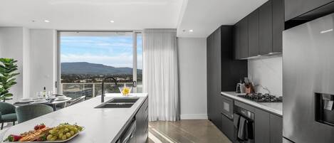 Fridge, microwave, oven, stovetop