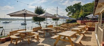 The lodge Sleeps 5 Away from it all self catering property in Newbourne,