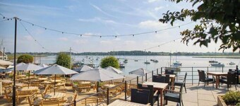 The lodge Sleeps 5  Away from it all self catering property in Newbourne,