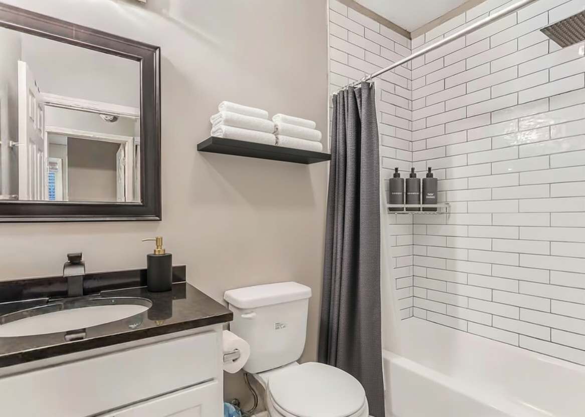 Dutxa, assecador de cabells i xampú 