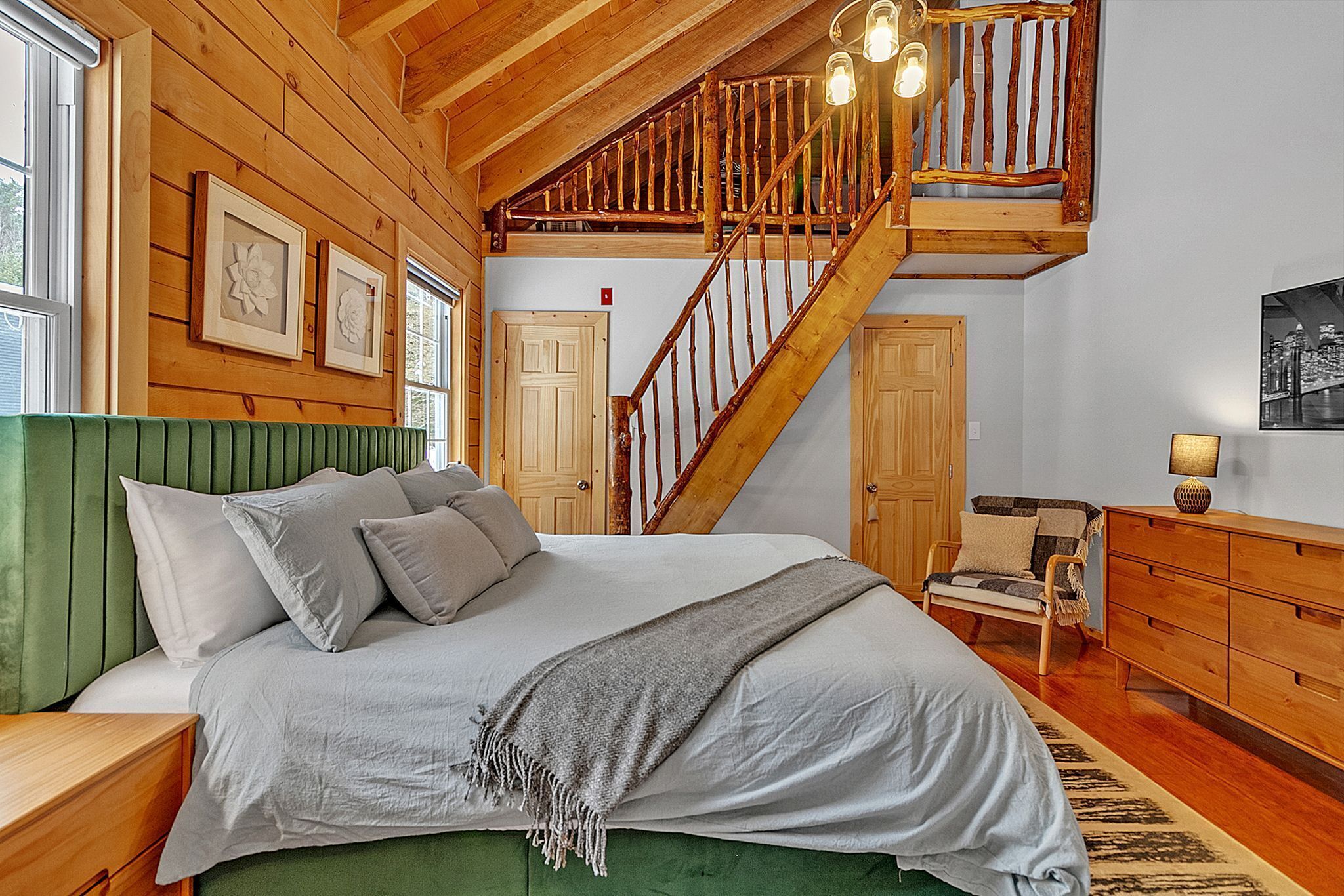 3 quartos, escrivaninha, Wi-Fi de cortesia, roupa de cama