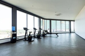 Fitness facility - Cozy Luxury Apartment at Loxwood (Accra)