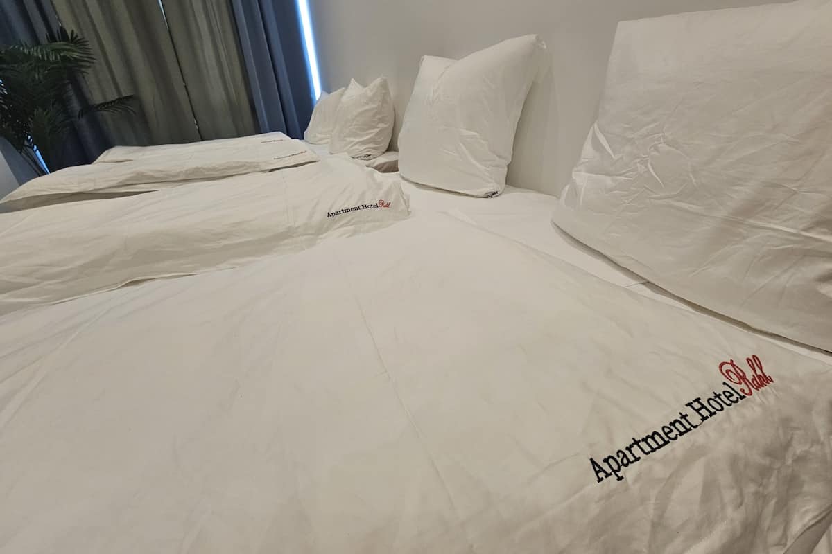 Superior Studio 2 Queen-Betten mit Küche | Peralatan tempat tidur premium, gebar bulu kapas, meja