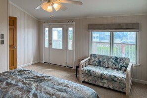 4 habitaciones, acceso a internet y ropa de cama