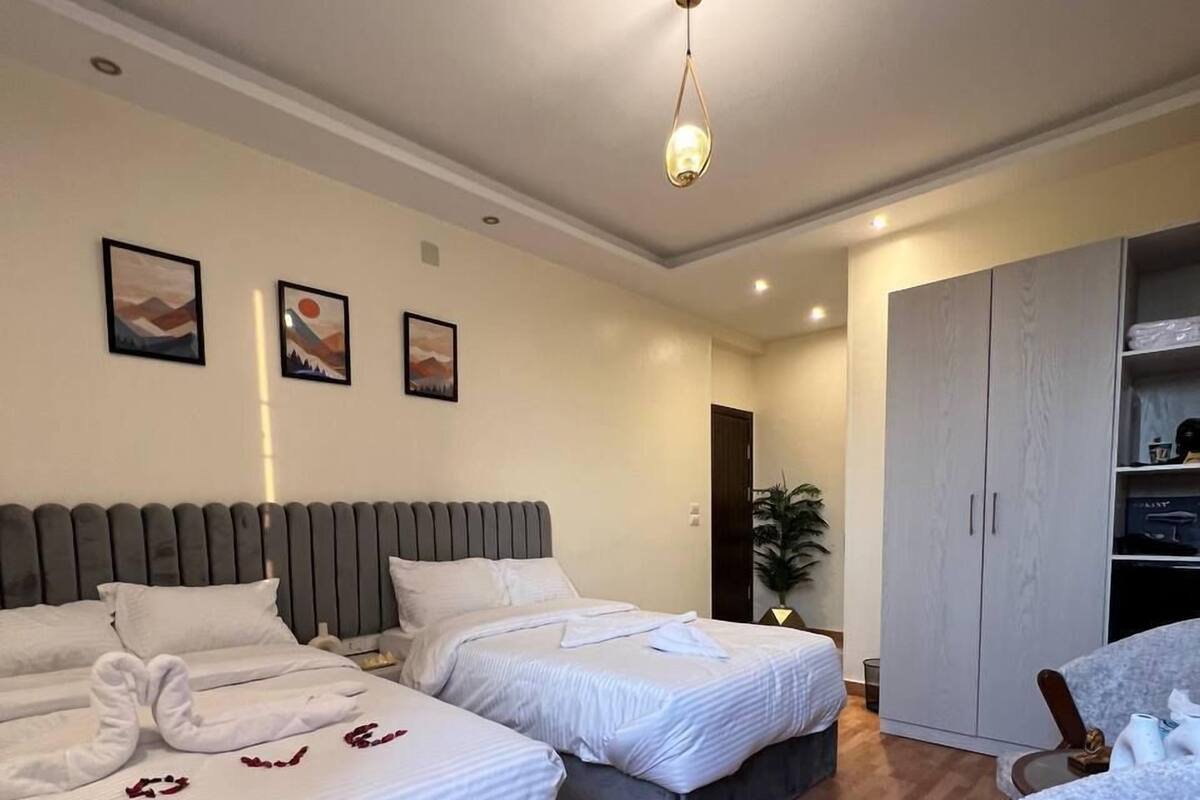 Comfort Double or Twin Room, Balcony, Desert View | Room amenity
