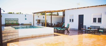 Chalet con Piscina Privada y Barbacoa para parejas y familiias
