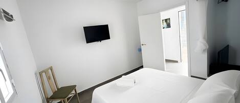 1 soverom, strykejern/-brett, wi-fi og sengetøy