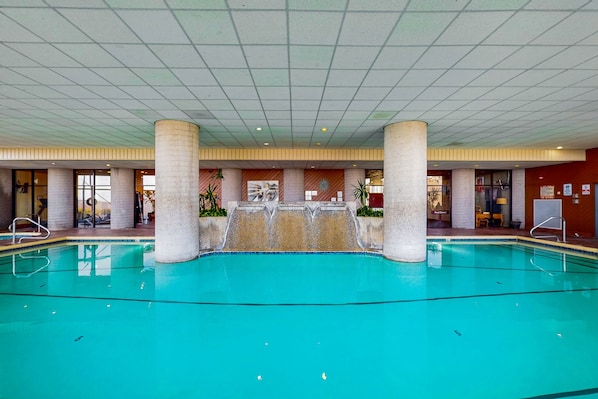 Piscina interna, piscina aquecida
