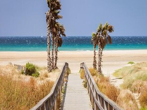 Una playa cerca