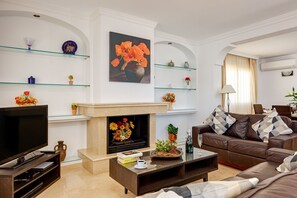 Cheminée, lecteur de DVD