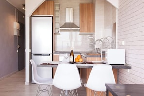 Microwave, oven, dishwasher
