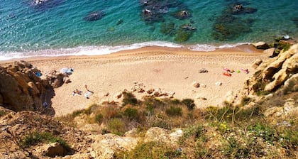 Apartment Beach Front Sant Pol
