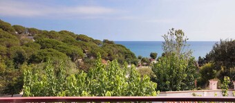 Apartment Beach Front Sant Pol