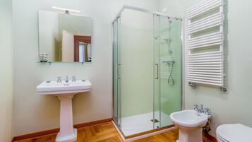 Haartrockner, HandtĂŒcher