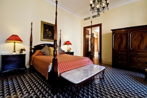 Superior Triple Room, Pool View