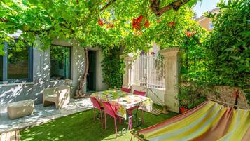 Servei de restauració a l'aire lliure