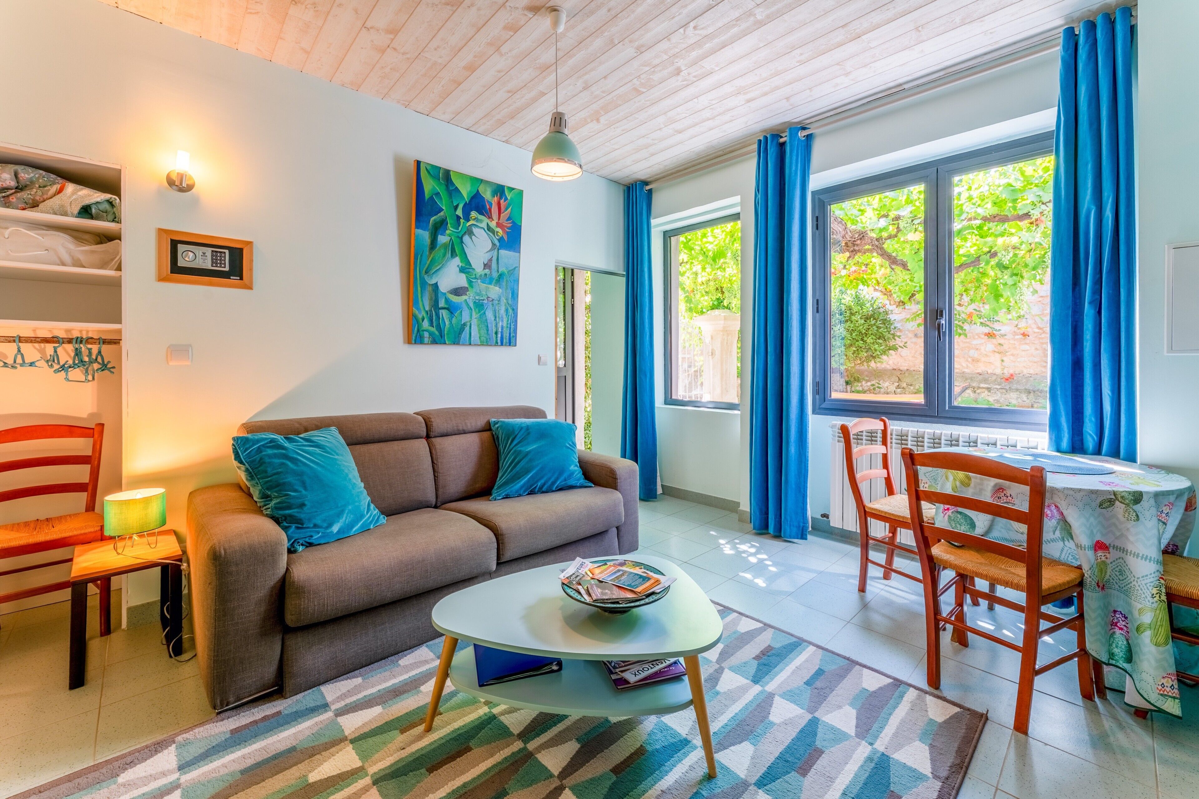 Televisor i reproductor de DVD 