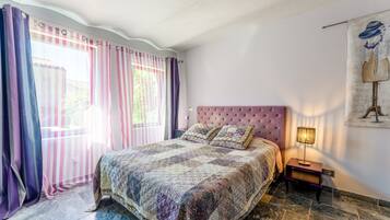 1 bedroom, WiFi, bed sheets