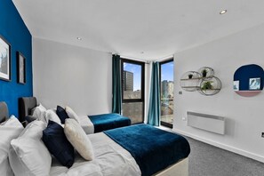 4 chambres, fer et planche à repasser, accès Internet, draps fournis