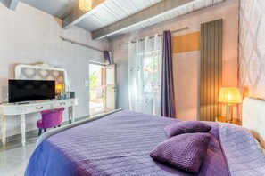 1 bedroom, WiFi, bed sheets