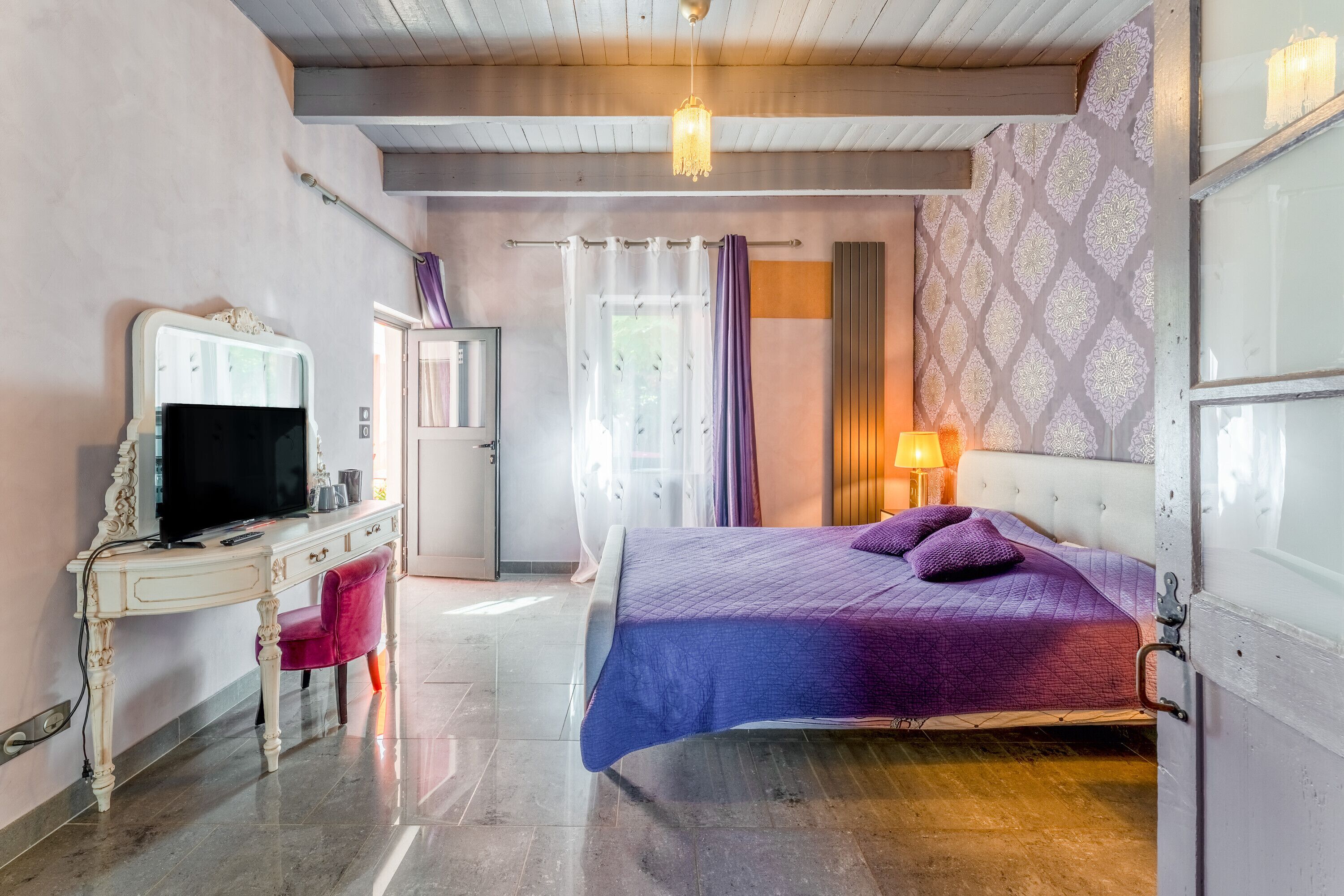 1 bedroom, WiFi, bed sheets