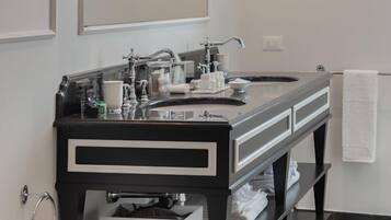 Haartrockner, HandtĂŒcher