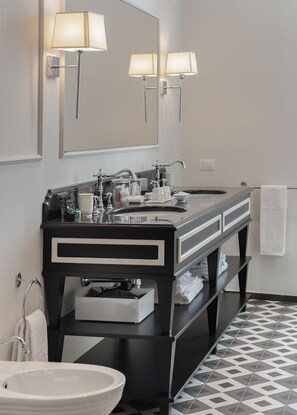 Haartrockner, Handtücher