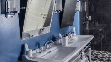 Haartrockner, HandtĂŒcher