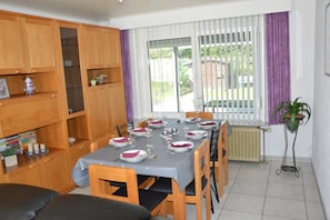 Maison, 3 chambres, terrasse | Salle Ă manger
