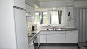Rumah, 3 kamar tidur, teras | Interior