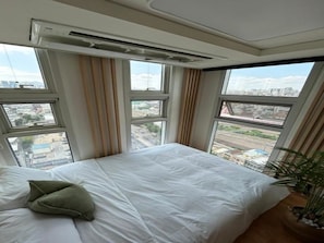 1 chambre, fer et planche à repasser, Wi-Fi, literie fournie