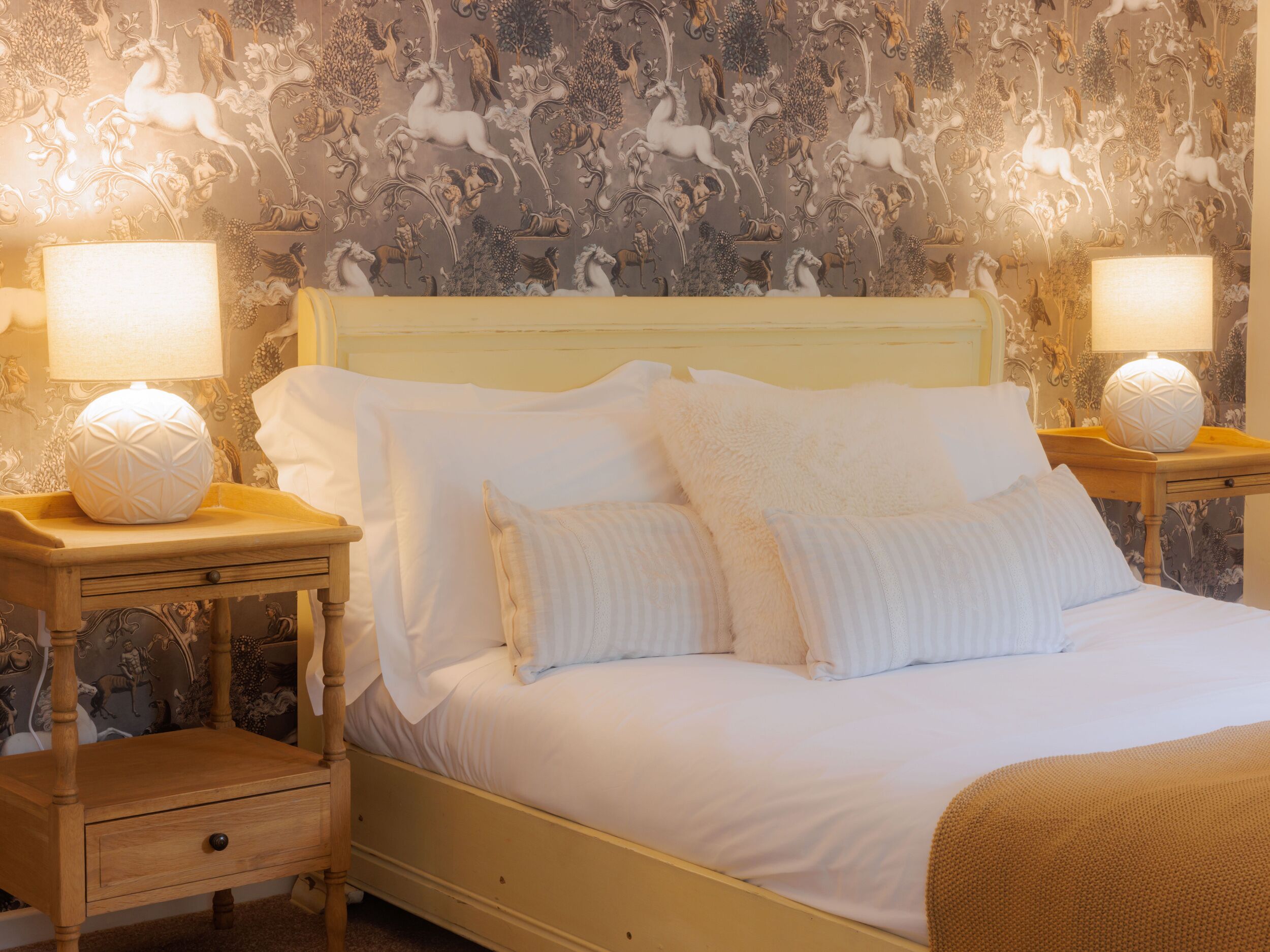 2 bedrooms, individually decorated, individually furnished, free WiFi