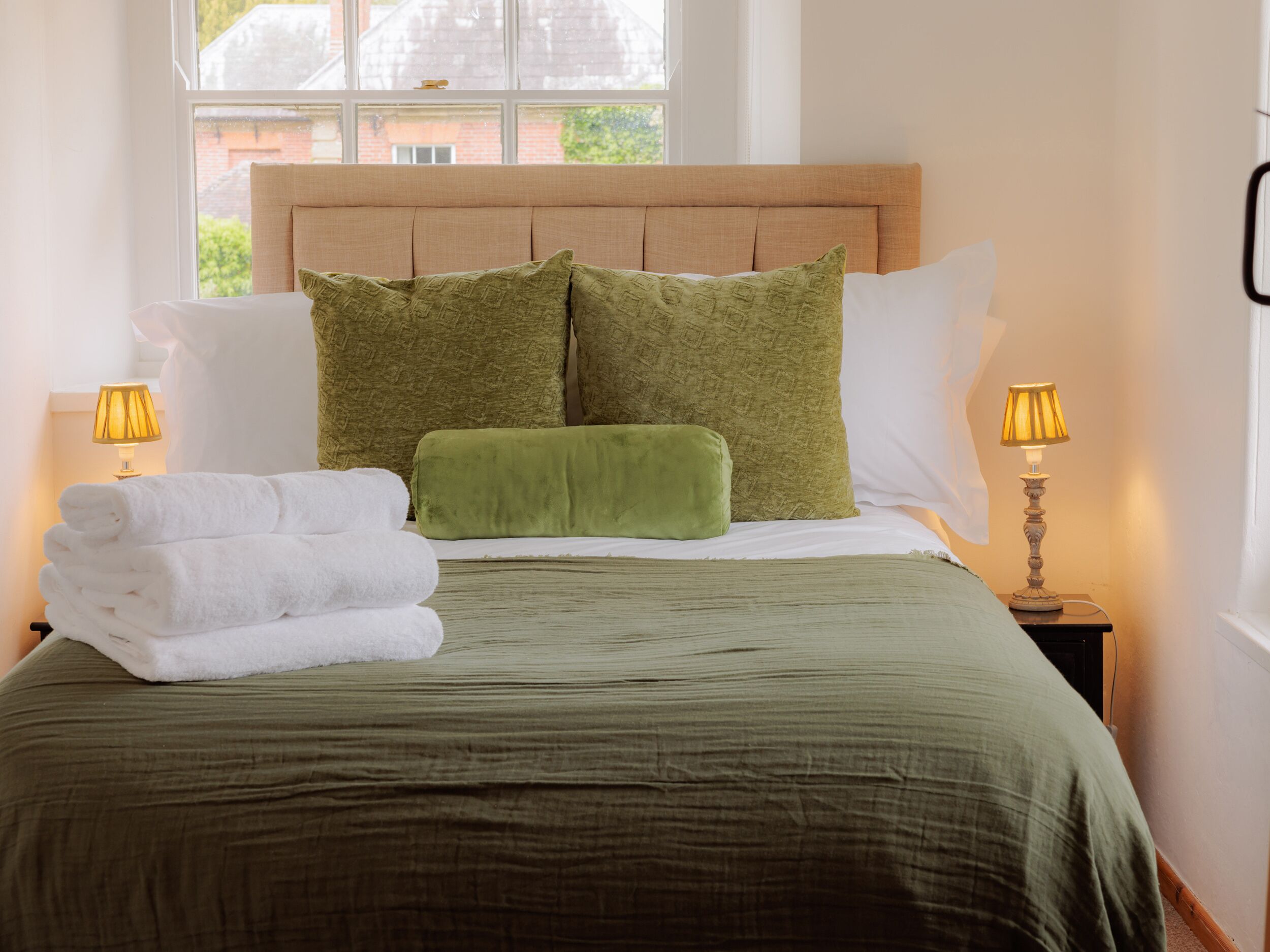 2 bedrooms, individually decorated, individually furnished, free WiFi